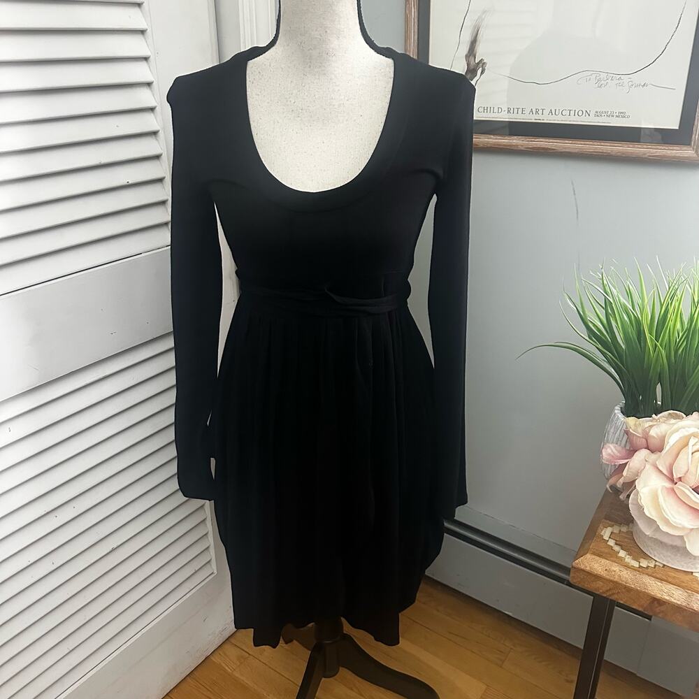 Max & Co Dress Medium Black Scoop Neck Tie Back Tissue Hem Indie Y2K Grunge